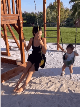 Kylie con su hijo Aire